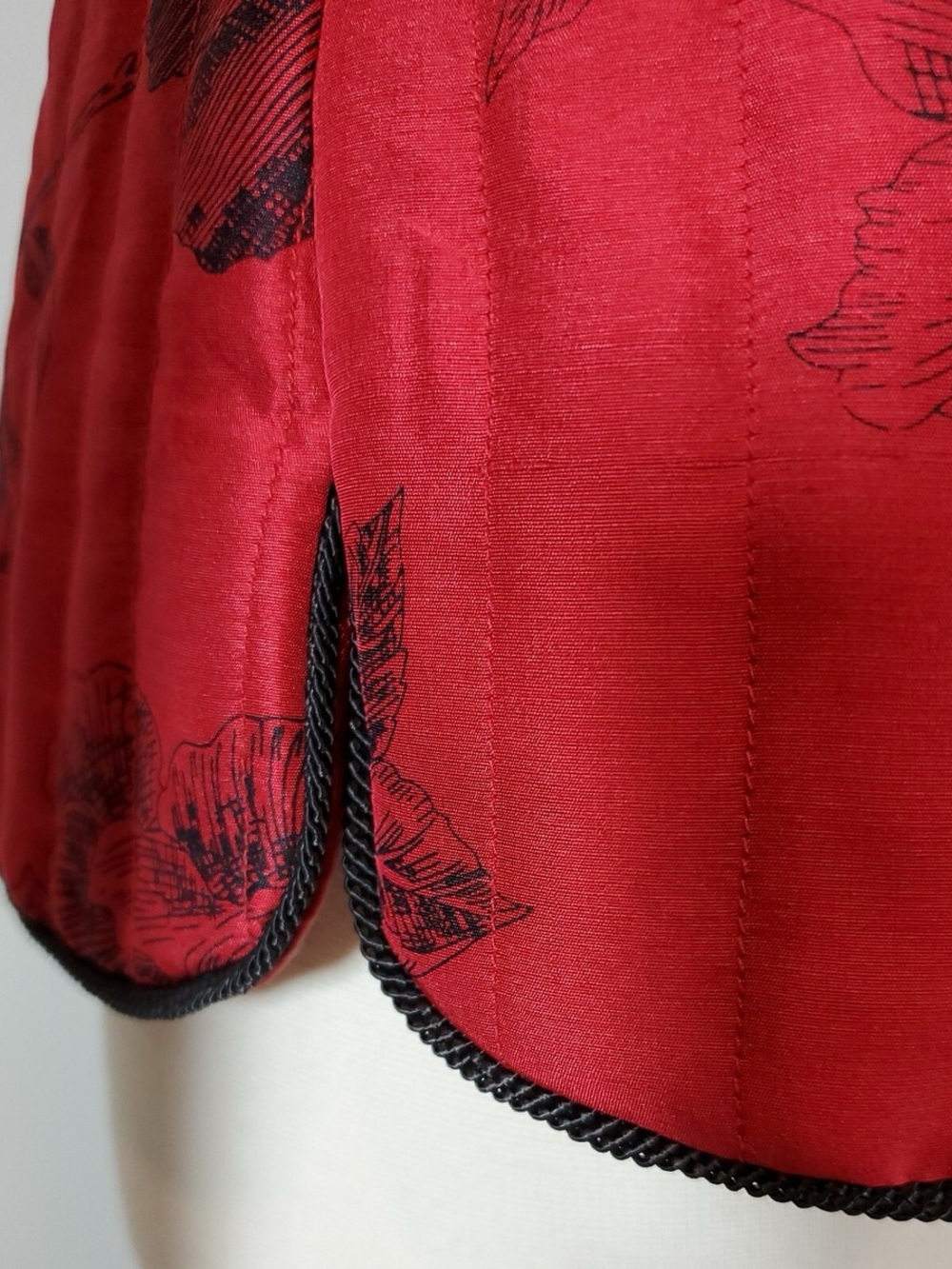 100% Silk Vintage Jacket - Picture 6 of 9